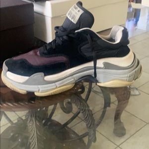Balenciaga Shoes - Balenciaga men’s Triple S Sneakers 41 Balenciaga Shoes - Balenciaga men’s Triple S Sneakers 41